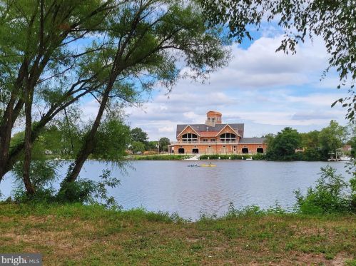 317 Graisbury Ave, Camden NJ 08106-2056 exterior