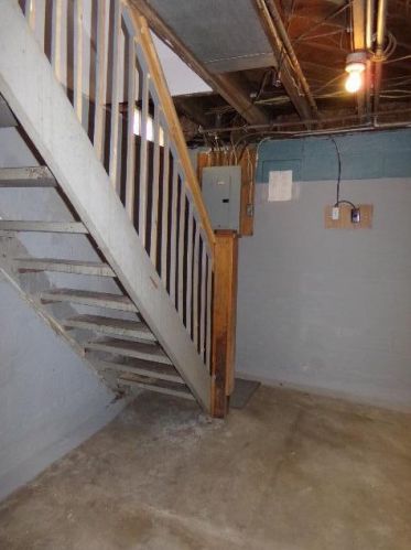 1416 Bank St, Kalamazoo MI 49001-2906 exterior