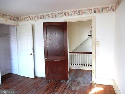 704 Quinton Ave, Trenton NJ 08629-2402 exterior