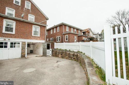 217 Delmont Ave, Ardmore, PA 19003-2702