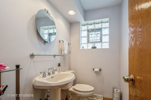 6104 Austin Ave, Chicago IL  60638-4320 exterior