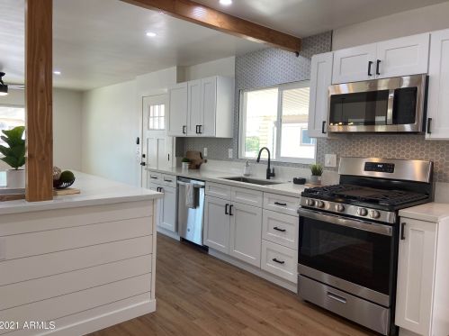 8954 Michigan Ave, Chandler AZ  85248-6446 exterior