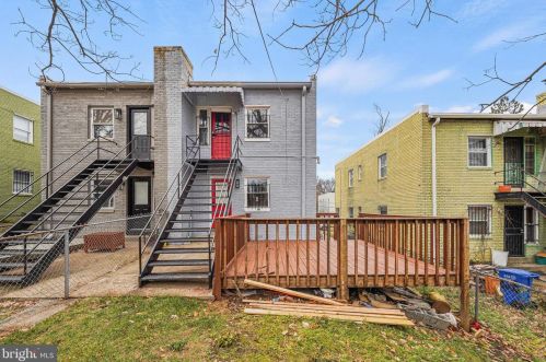 432 Burbank St, Washington DC 20019-4229 exterior