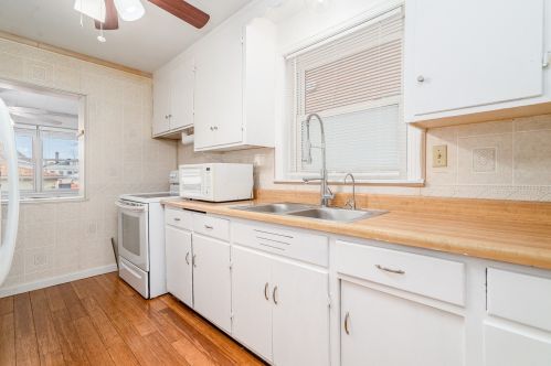 6117 Tripp Ave, Chicago IL 60652-3622 exterior