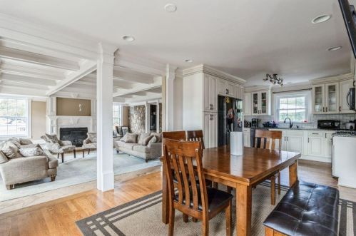 2496 Kingsland Dr, Atlanta GA 30360-1457 exterior