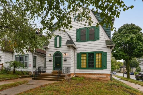 2400 56th St, Milwaukee WI 53210-2230 exterior