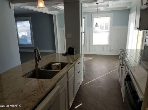 1529 Turner, Grand Rapids MI 49504-3237 exterior