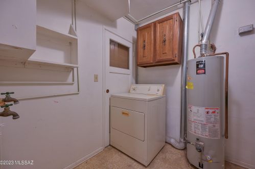 5002 1 St, Tucson AZ 85711-1507 exterior