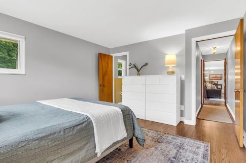 2374 Jenkinson Dr, Pittsburgh PA  15237-6620 exterior