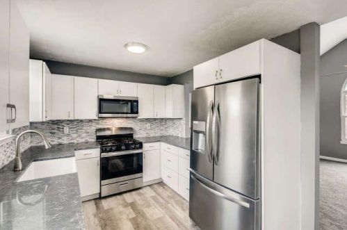 5517 Wellborn Creek Dr, Lithonia GA  30058-3553 exterior