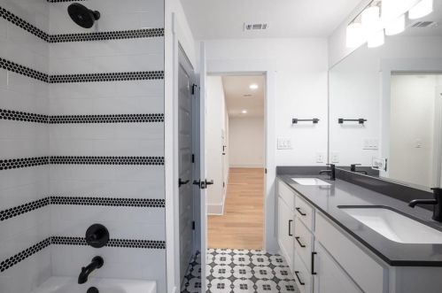 2507 Euclid Ave, Austin TX 78704-5418 exterior