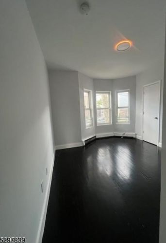 26 Vincent St, Newark NJ  07105-4408 exterior