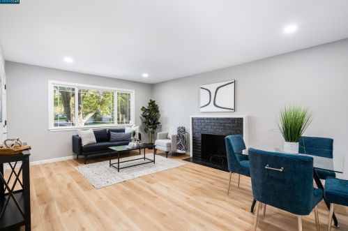 2255 Rockne Dr, Concord, CA 94518-2520