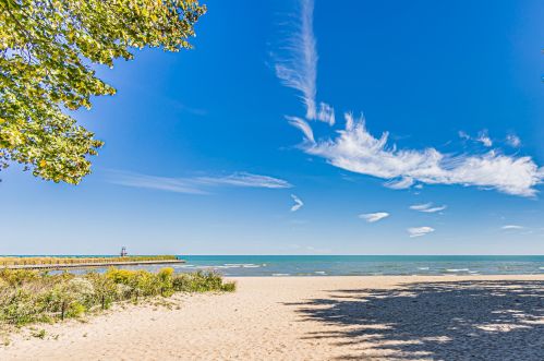 1144 Pratt Blvd, Chicago IL  60626-4404 exterior