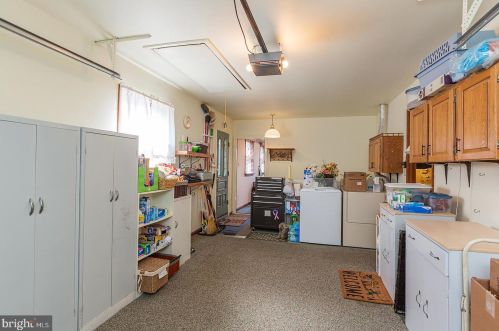 140 Longfellow Dr, Lancaster PA 17602-4048 exterior