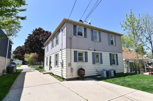 902 58th St, Milwaukee WI 53214-3341 exterior