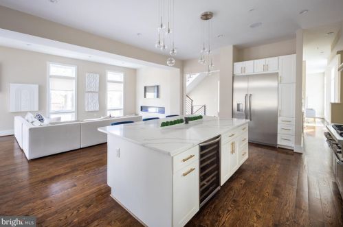 1270 Lawrence St, Washington DC  20017-4027 exterior