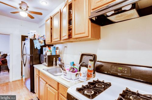 4250 Edson Pl, Washington DC 20019-8022 exterior