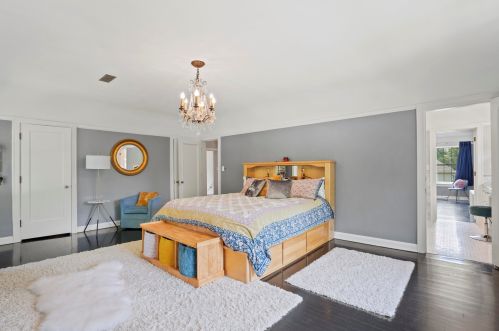 2723 Edgewood Ave, Milwaukee WI  53211-2913 exterior