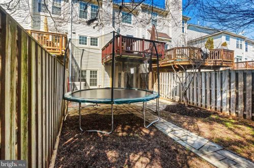 3907 Elbert Ave, Alexandria VA 22305-2045 exterior