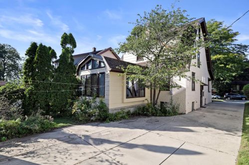 1901 Elmdale Ct, Milwaukee WI 53211-2342 exterior