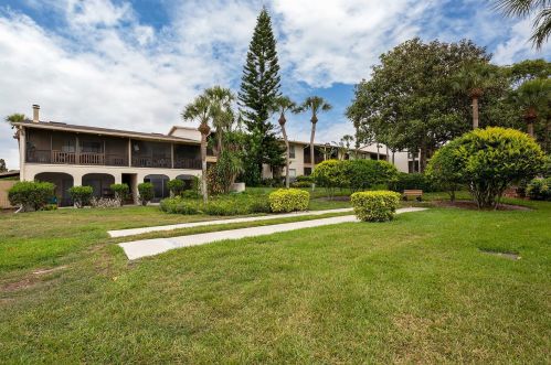 200 Maitland Ave, Altamonte Springs FL 32701-5519 exterior