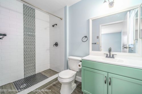 37 Elmswell Ave, Lakehurst NJ 08759-6813 exterior