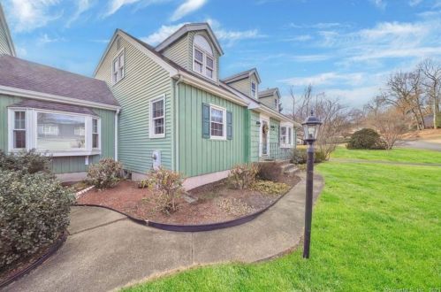 4 Dogwood Ln, Ellington, CT 06029-2202