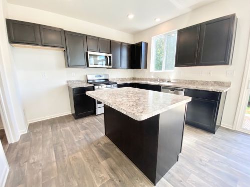 1325 Prairie Creek Trl, Joliet IL 60431-7764 exterior