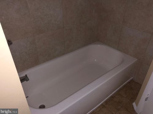 500 Franklin St, Chester PA 19013-4325 exterior