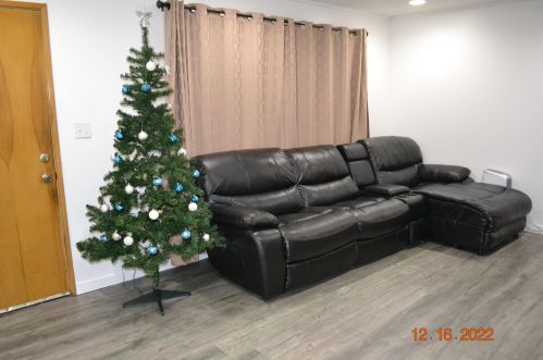 3333 64th St, Milwaukee WI  53219-4204 exterior