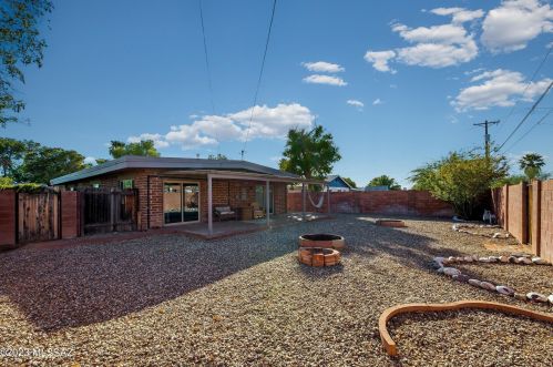 2421 Eastland St, Tucson AZ 85716-5723 exterior