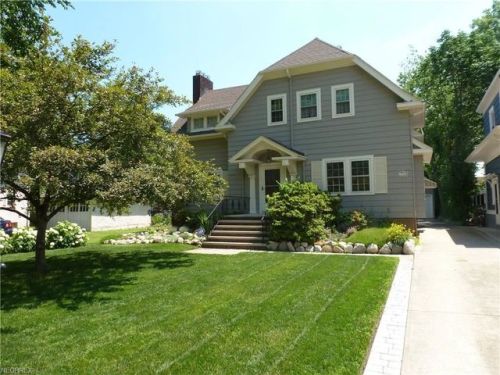 1205 Mnr Park Ave, Cleveland OH  44107-2621 exterior