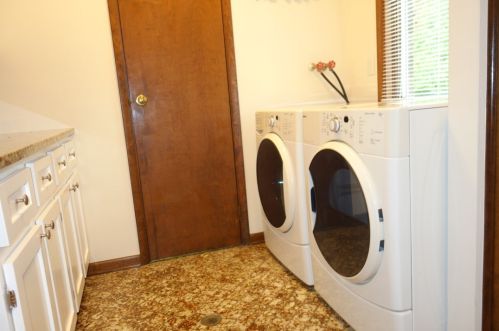 2244 Reis Run Rd, Pittsburgh PA 15237-1470 exterior