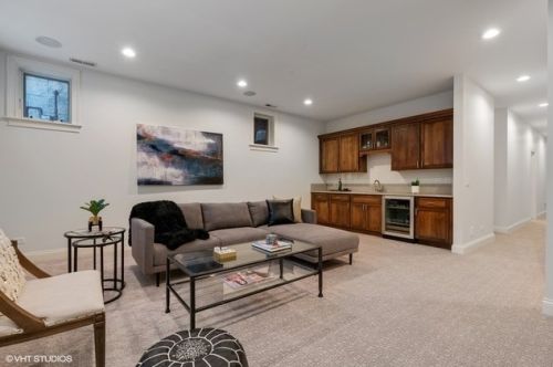 4612 Wolcott Ave, Chicago IL 60660-2316 exterior