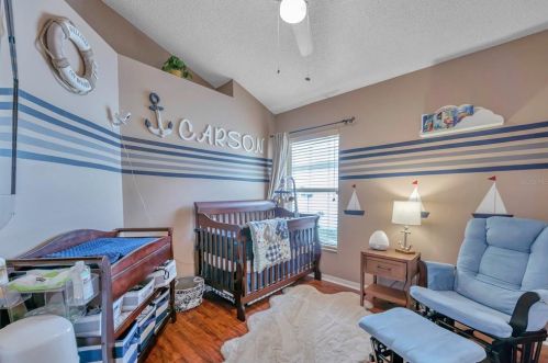 9616 Long Meadow Dr, Tampa FL  33615-1236 exterior