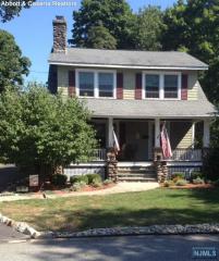 9 Hillside Ave, Mahwah NJ  07430-1846 exterior