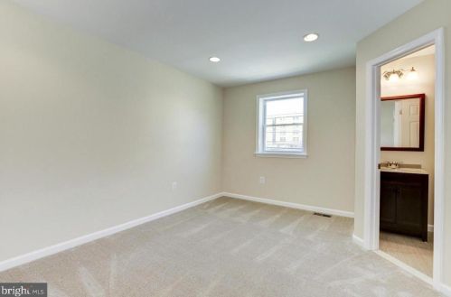 726 50th St, Washington DC  20019-4813 exterior