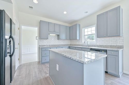 7636 Cole Ln, Atlanta GA 30349-1090 exterior