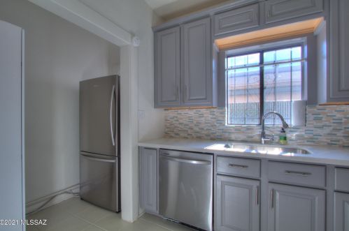 1332 9th St, Tucson AZ  85719-5456 exterior