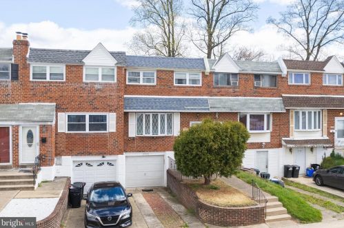 3705 Academy Rd, Philadelphia PA  19154-2001 exterior