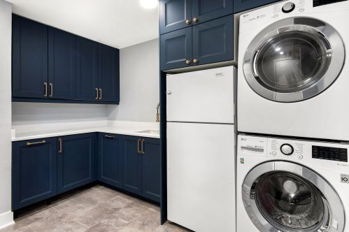 2223 Mclean Ave, Chicago IL 60647-4451 exterior