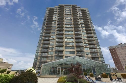 1 Spring St, New Brunswick, NJ 08901-2107