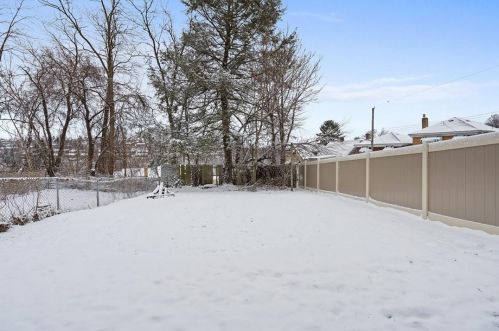 819 Berwin Ave, Pittsburgh PA 15226-1620 exterior