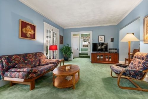 40 Brookside Ave, Newton MA 02460-1530 exterior