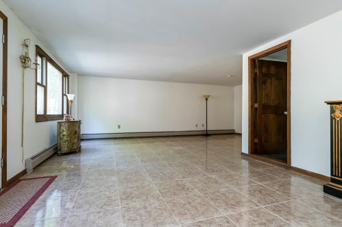 69 Lovering Ave, Concord NH 03307-1200 exterior