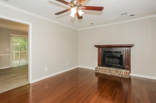 3385 Revere Cir, Lithonia GA  30039-6007 exterior