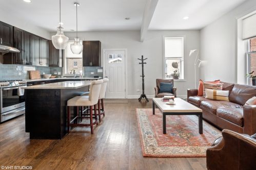 4320 Bernard St, Chicago IL  60618-1110 exterior