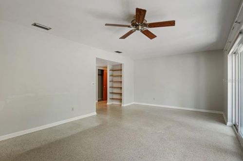 12403 53rd St, Tampa FL 33617-1451 exterior