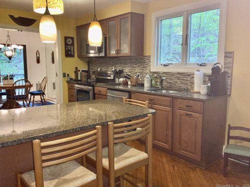 391 Trailsend Dr, Torrington CT 06790-2246 exterior